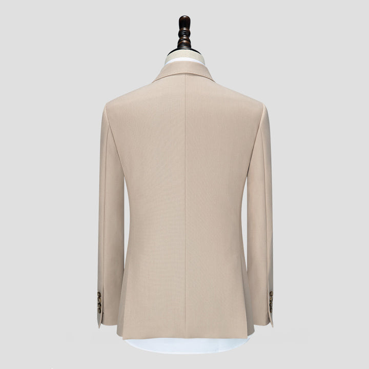 Costume croisé homme à revers pointus – mariage printemps-été