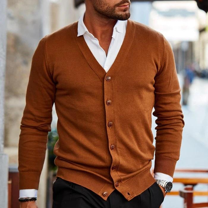 Cardigan homme col V à boutons – maille élégante ajustée