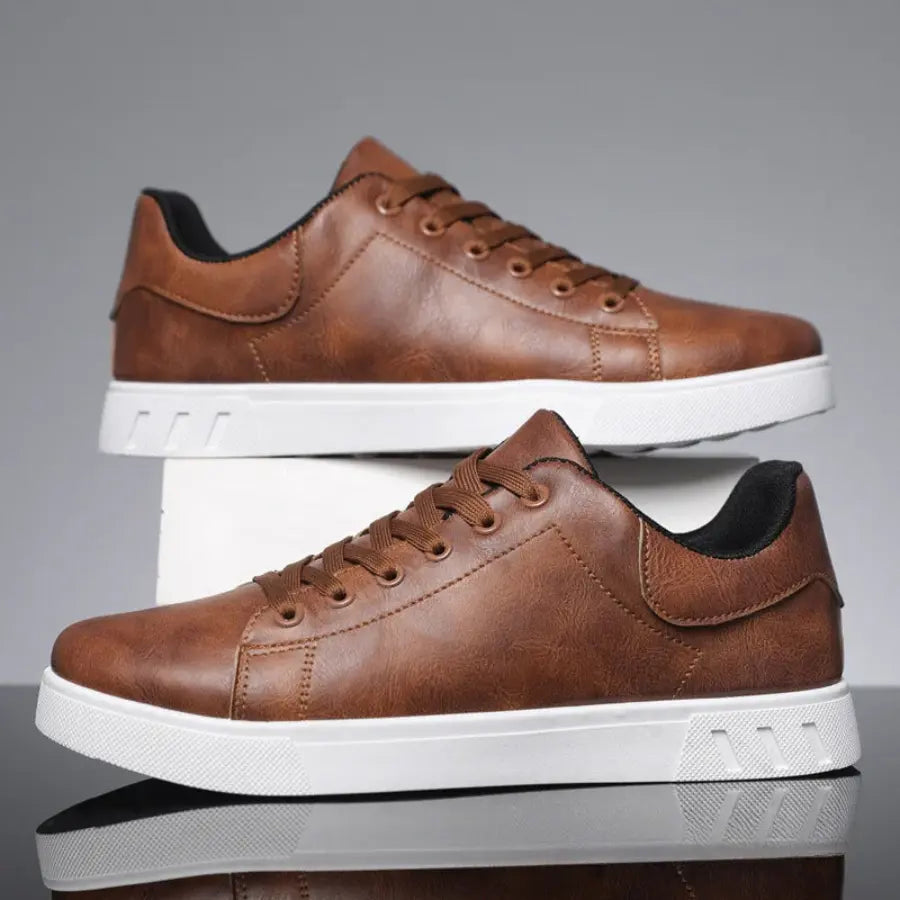 Baskets basses homme à lacets – semelle contrastée