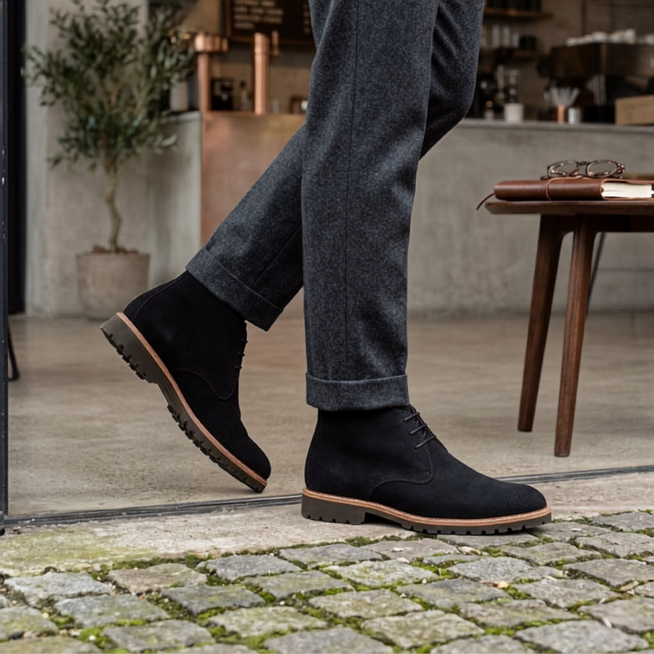 Bottines chukka Argenta en daim pour homme – élégance sobre