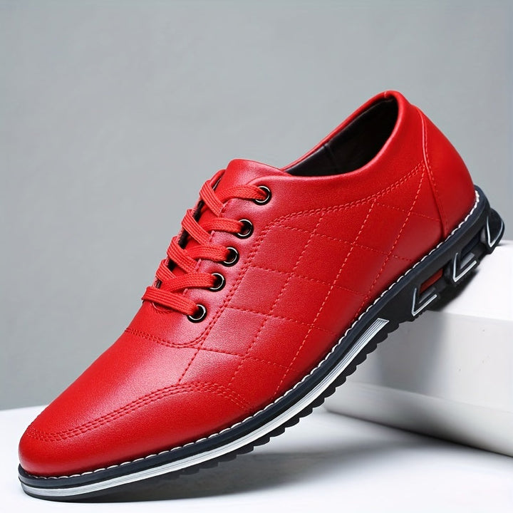 Baskets matelassées homme à lacets – détail sportif au talon