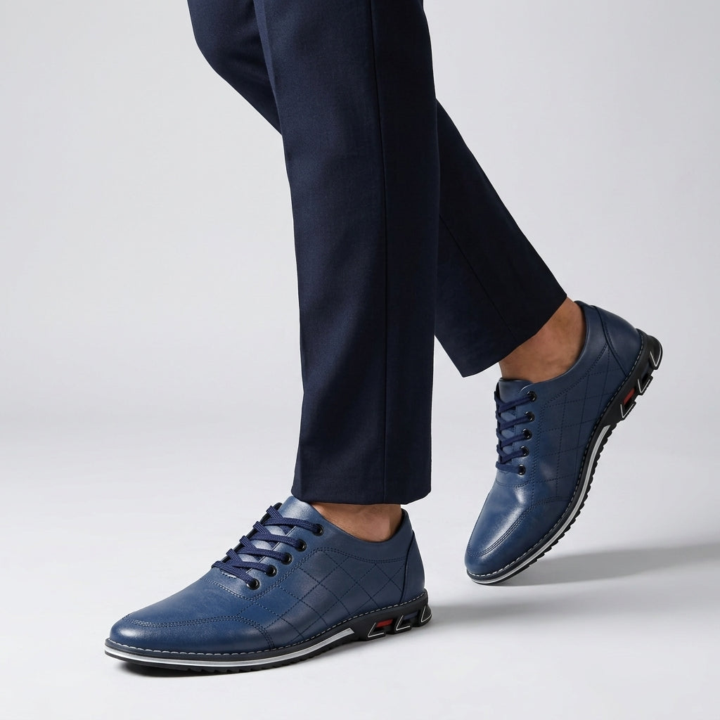 Baskets matelassées homme à lacets – détail sportif au talon