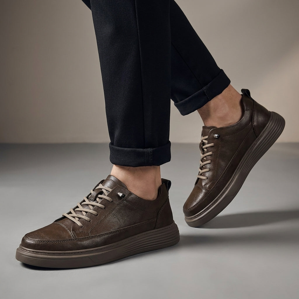 Baskets basses homme – empiècements surpiqués ton sur ton