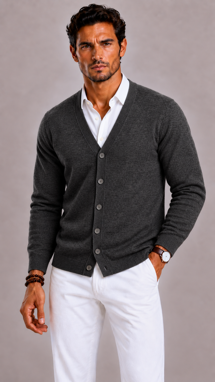 Cardigan homme col V en laine mérinos, maille classique