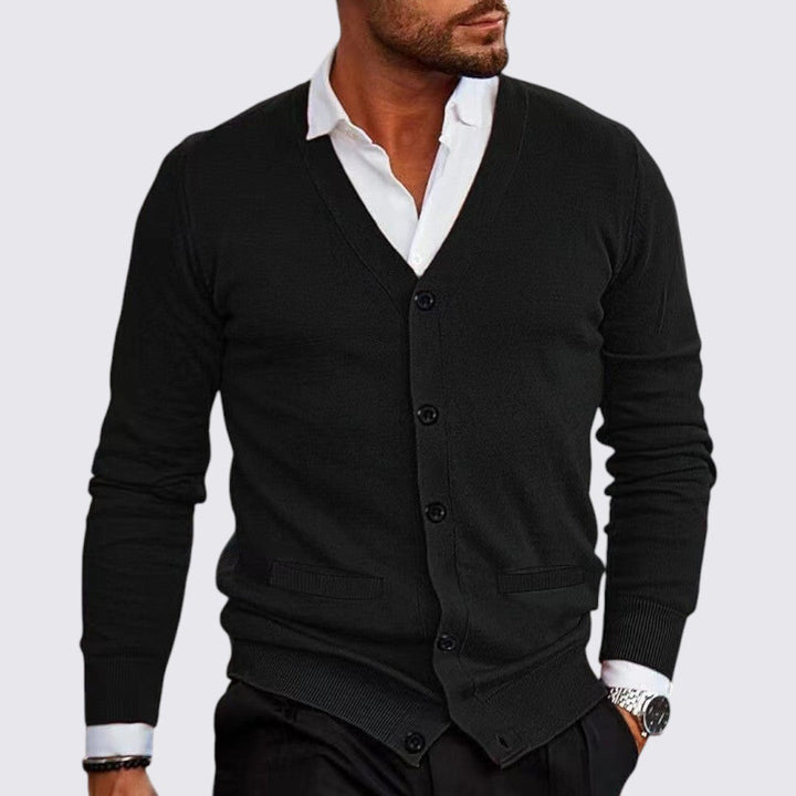 Cardigan homme col V à boutons – maille fine ajustée