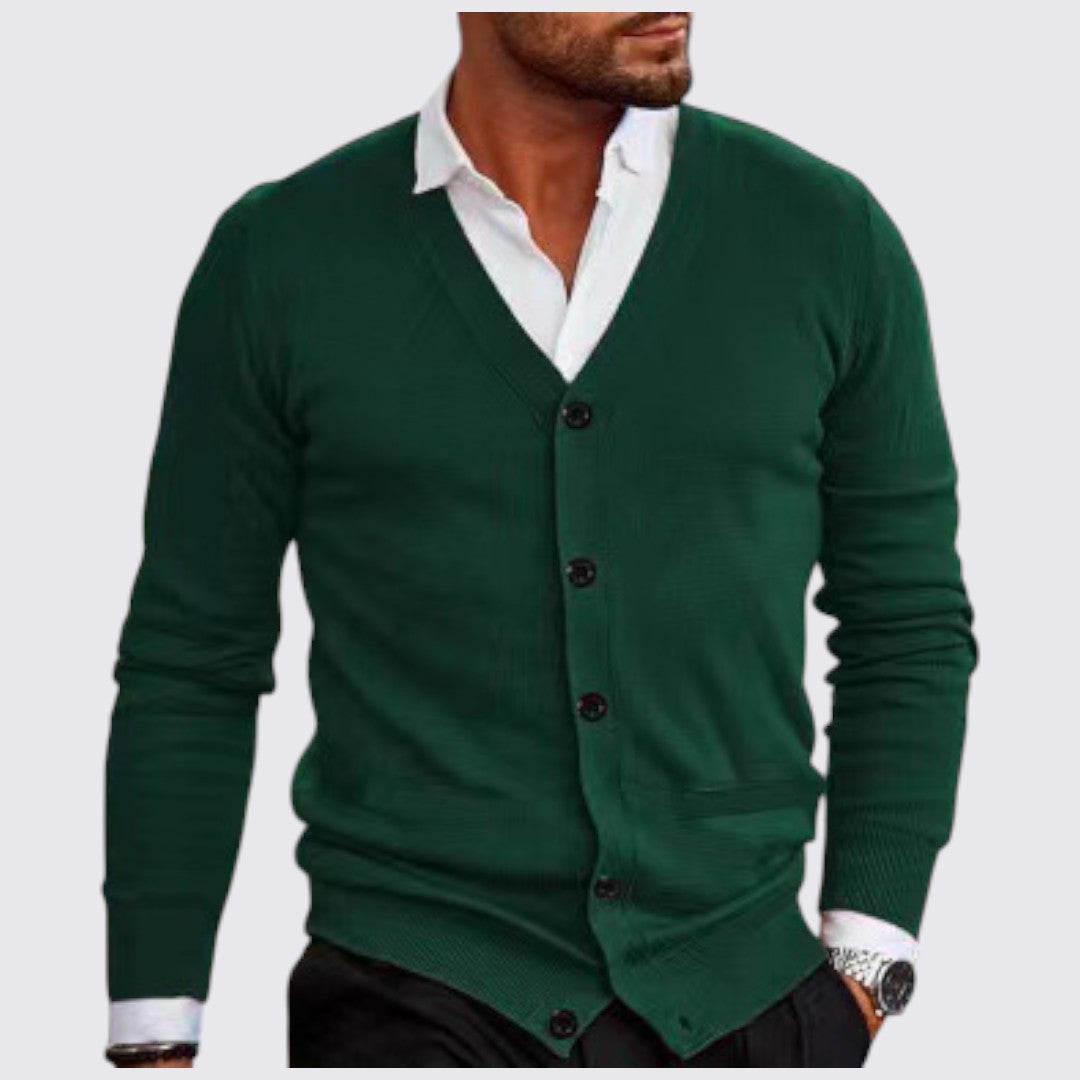 Cardigan homme col V à boutons – maille fine ajustée
