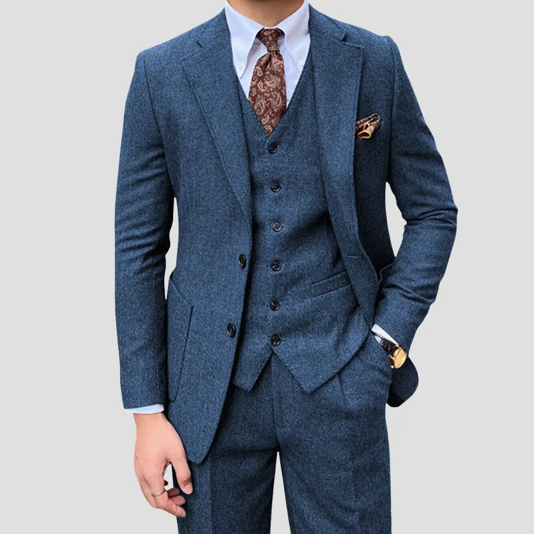 Costume trois pièces homme slim – gilet coordonné et surpiqûres