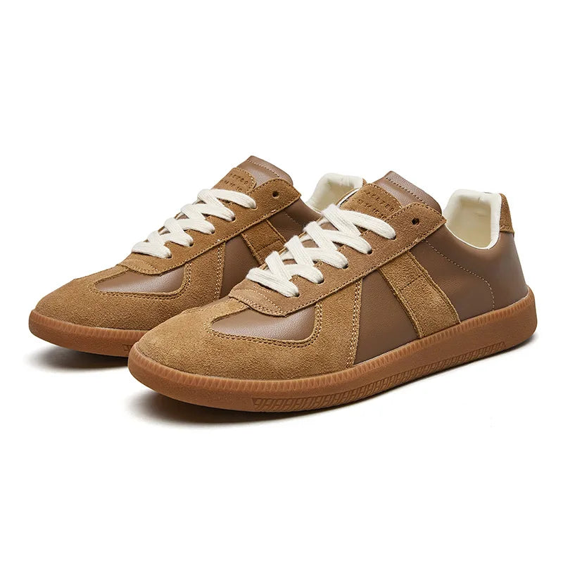 Baskets basses rétro homme – empiècements et surpiqûres contrastées