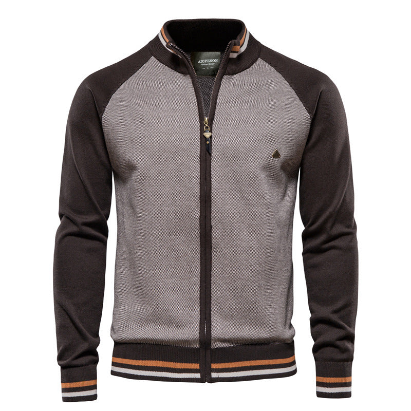 Cardigan zippé en maille fine – col montant élégant