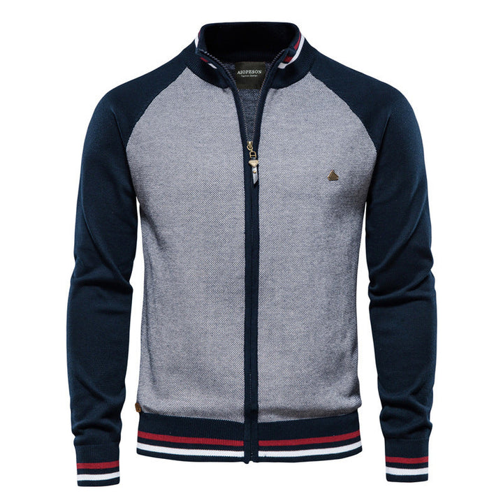 Cardigan zippé en maille fine – col montant élégant