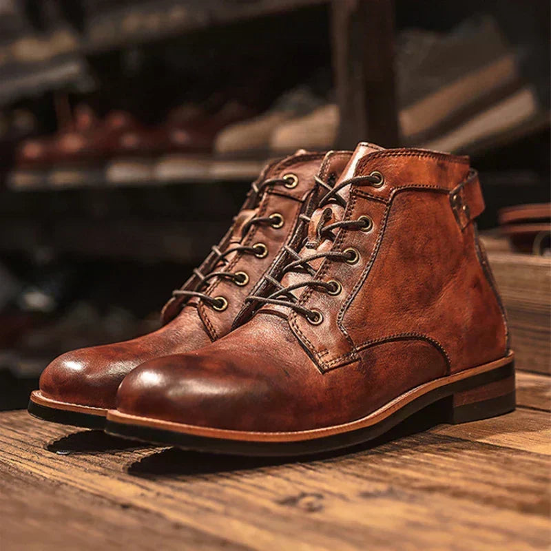 Bottes montantes Vector-12 – robustesse urbaine et style soigné