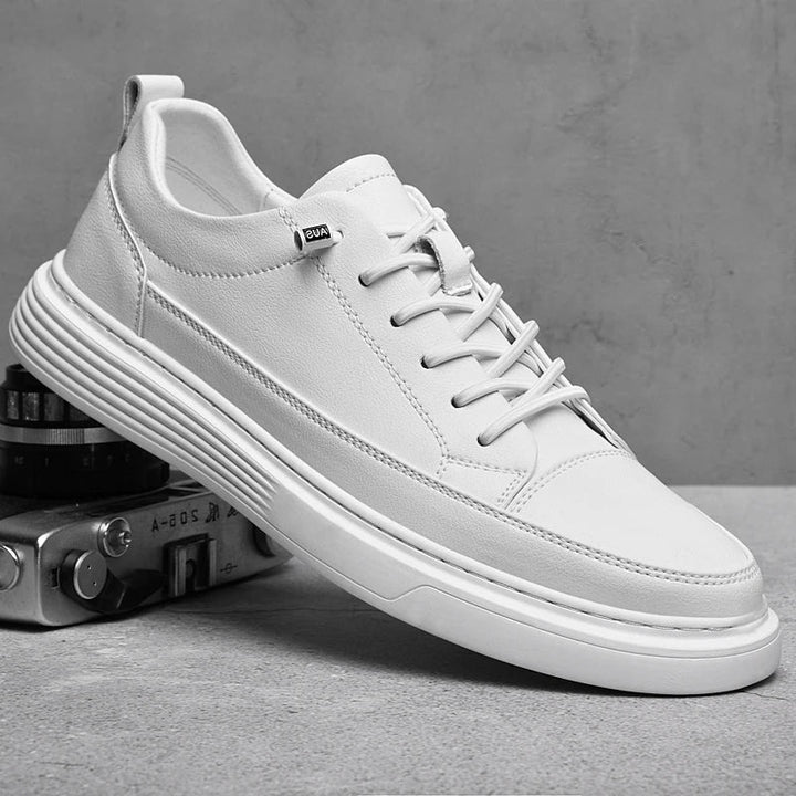 Baskets basses homme – empiècements surpiqués ton sur ton
