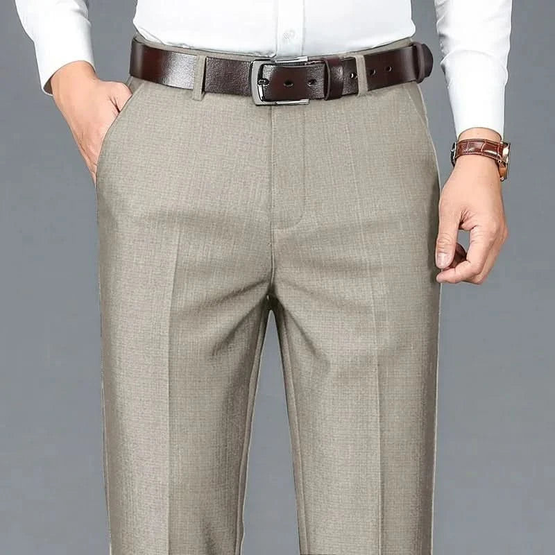 Pantalon homme en pur coton – jambe droite, taille flexible