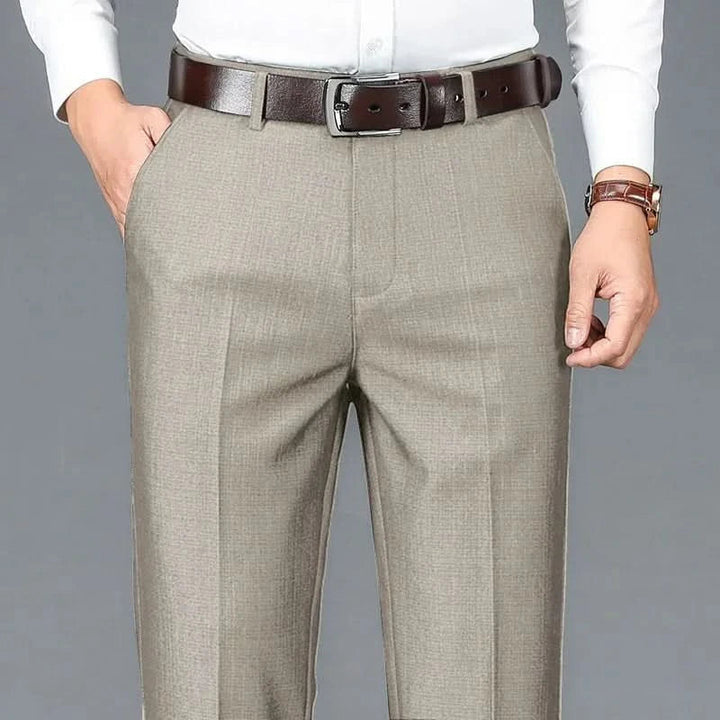 Pantalon homme en pur coton – jambe droite, taille flexible