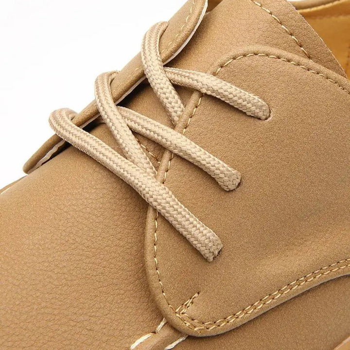 Baskets minimalistes homme – surpiqûres fines