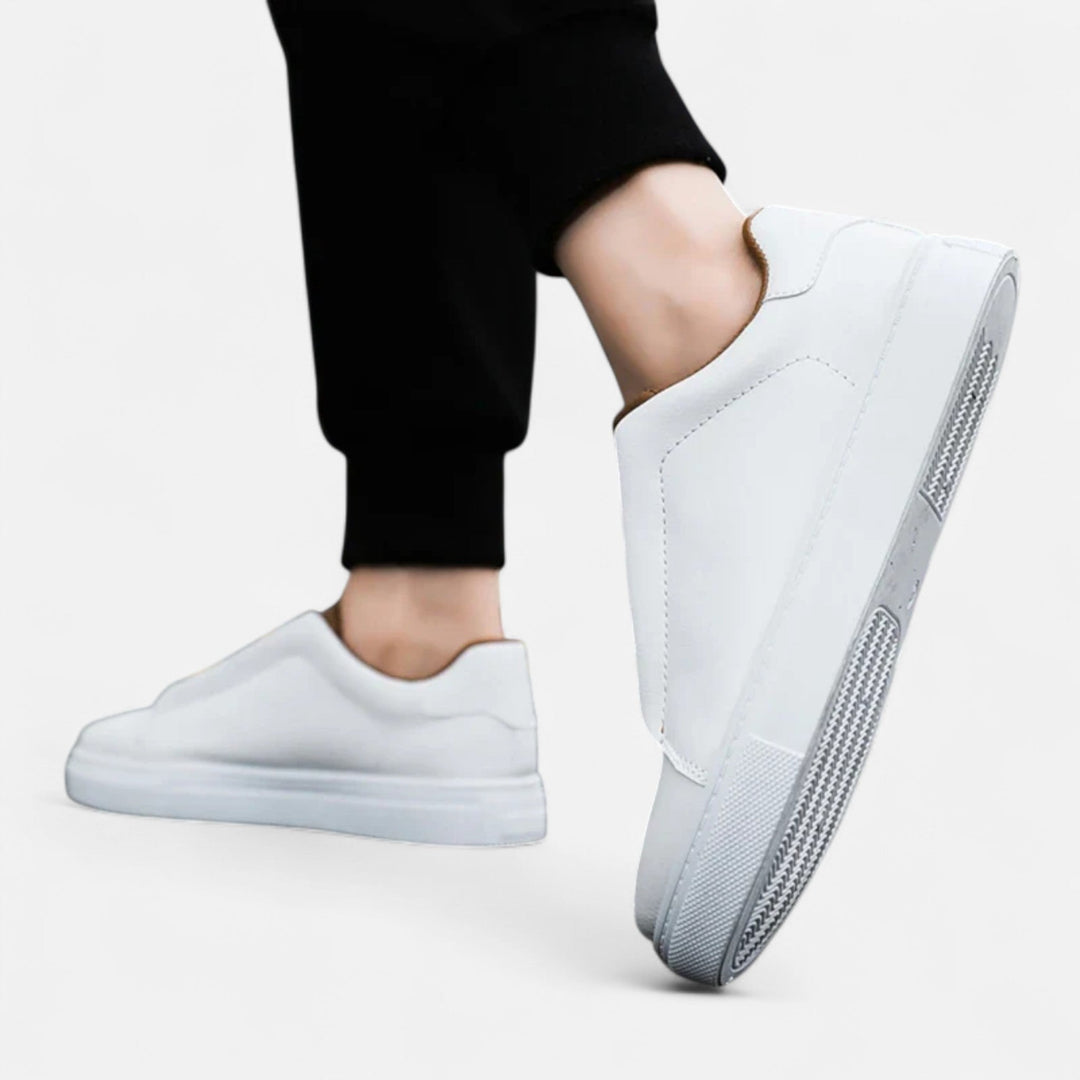 Baskets homme sans lacets en cuir véritable – profil épuré