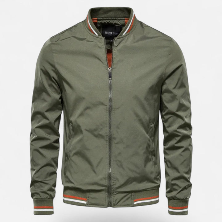 Veste homme col montant sans repassage – zip et ourlet côtelé