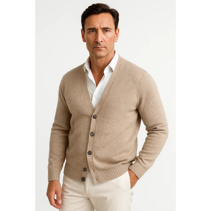 Cardigan homme col V en laine mérinos – maille classique