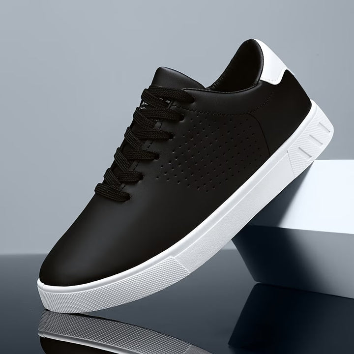 Baskets perforées homme en similicuir – finition mate