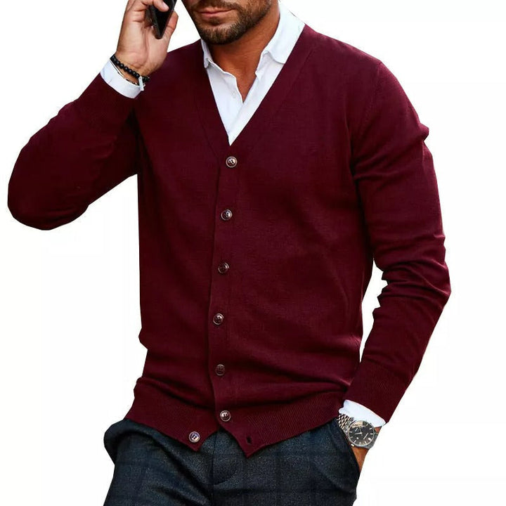 Cardigan homme col V boutonné – maille fine élégante
