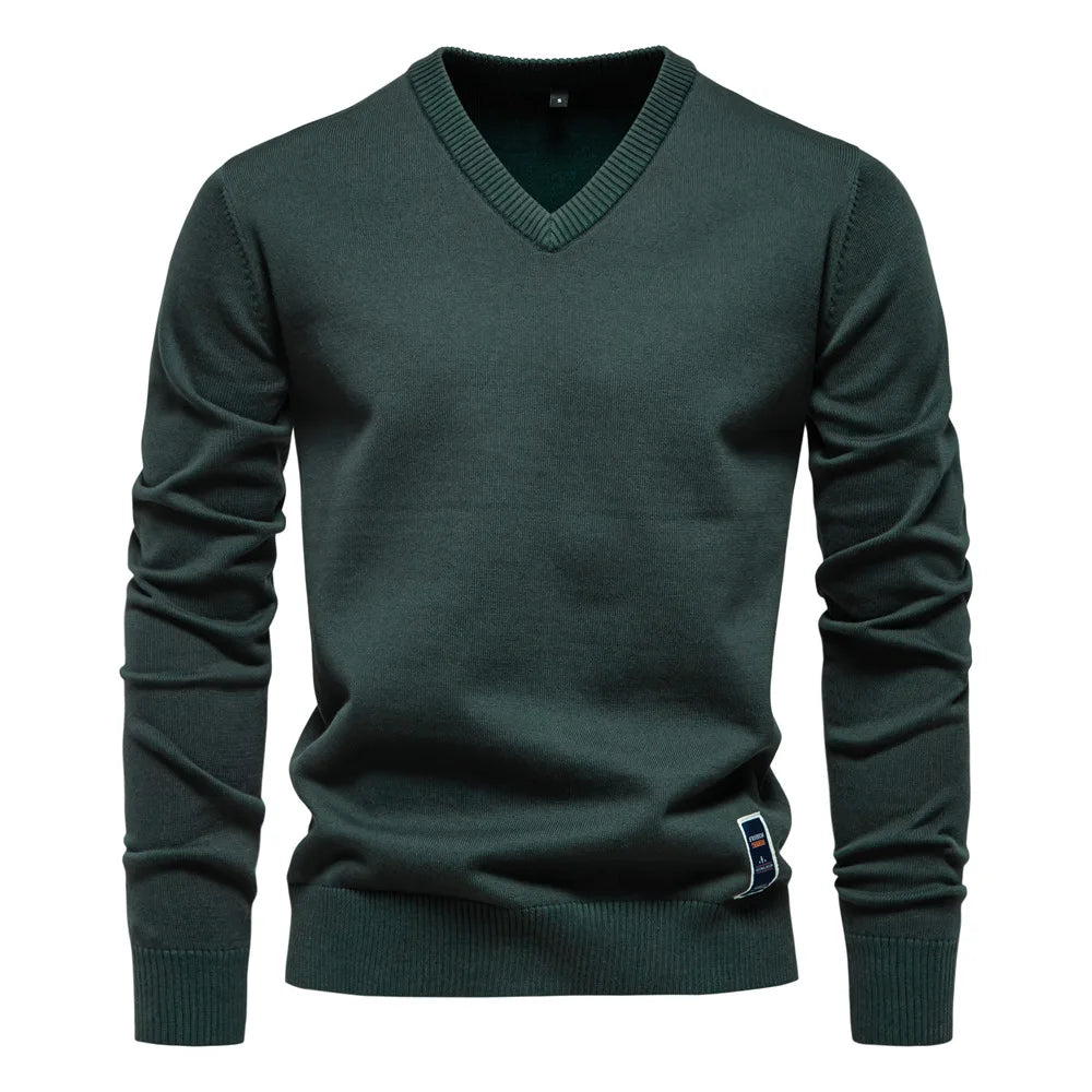 Pull homme col V – tissu doux et respirant