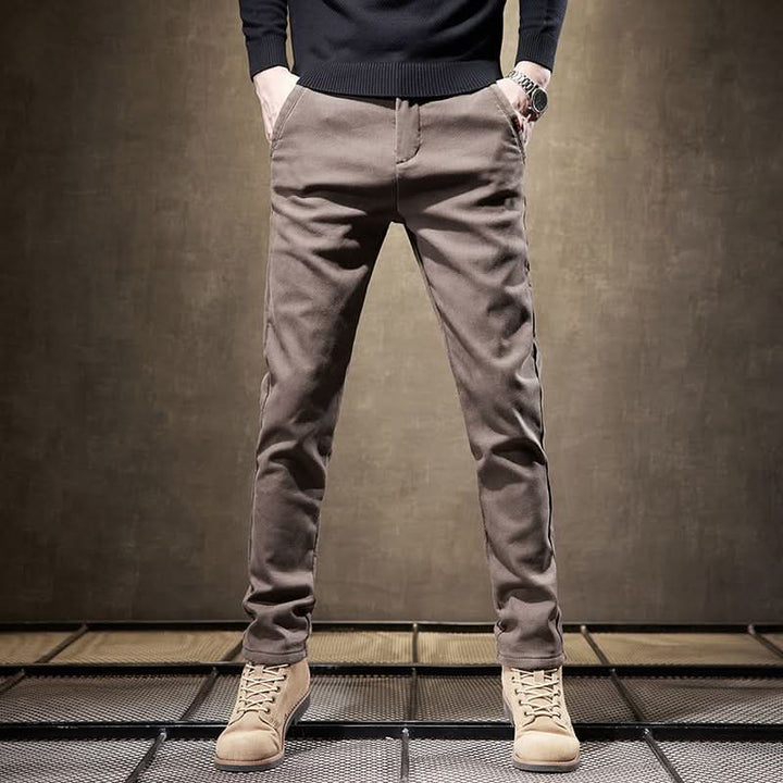 Pantalon slim homme en coton stretch – tombé net et soigné