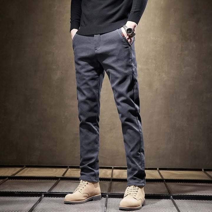 Pantalon slim homme en coton stretch – tombé net et soigné