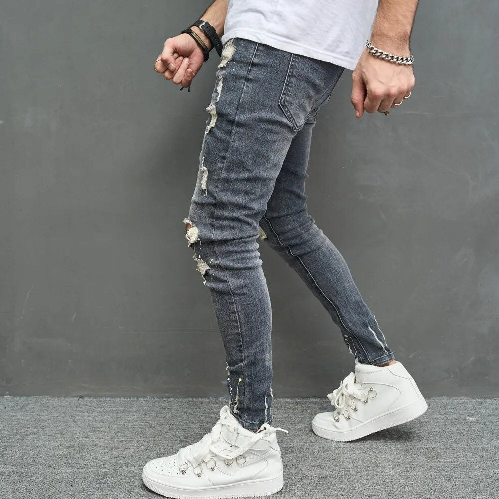 Jean slim homme en denim stretch – détails déchirés tendance