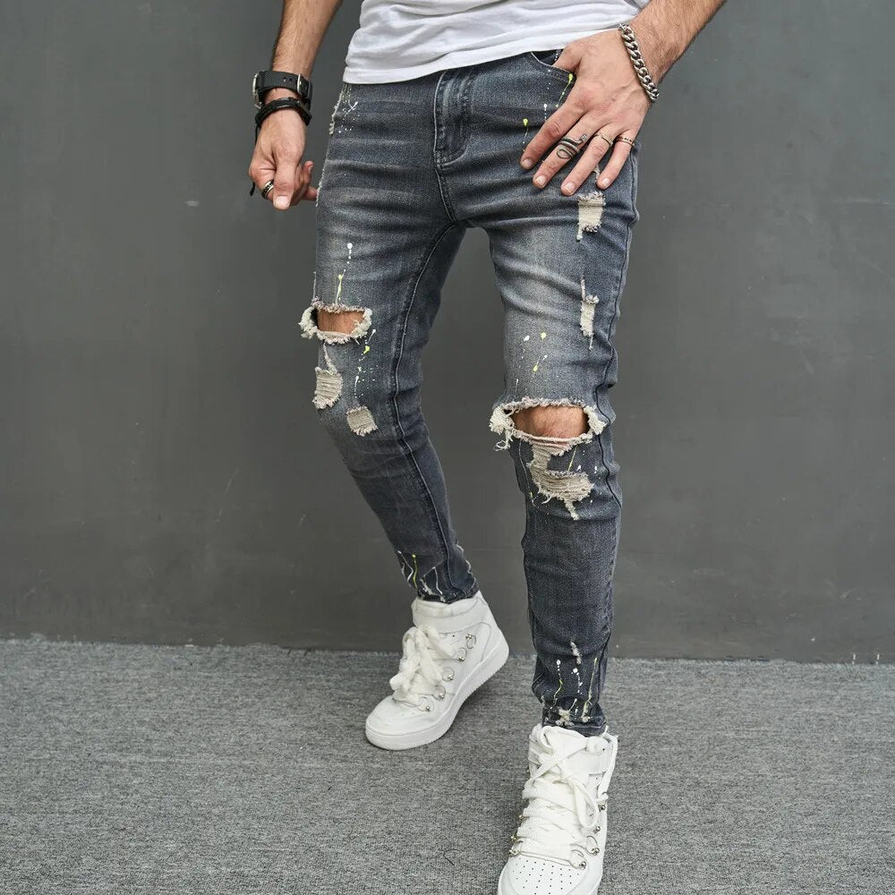Jean slim homme en denim stretch – détails déchirés tendance