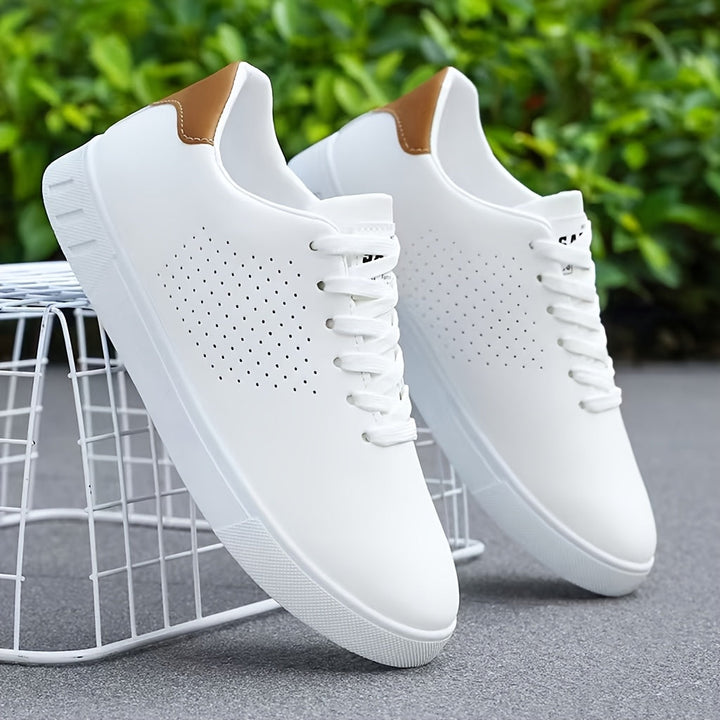 Baskets perforées homme en similicuir – finition mate