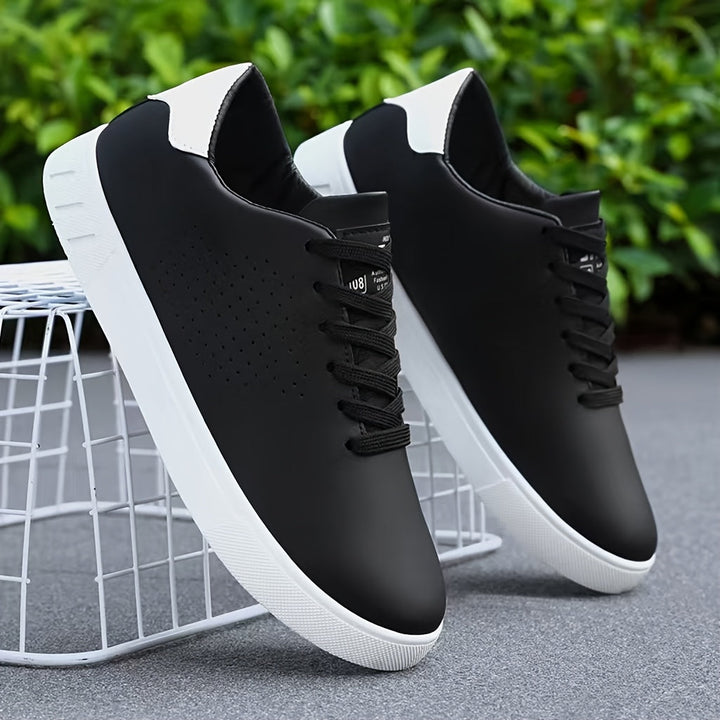 Baskets perforées homme en similicuir – finition mate