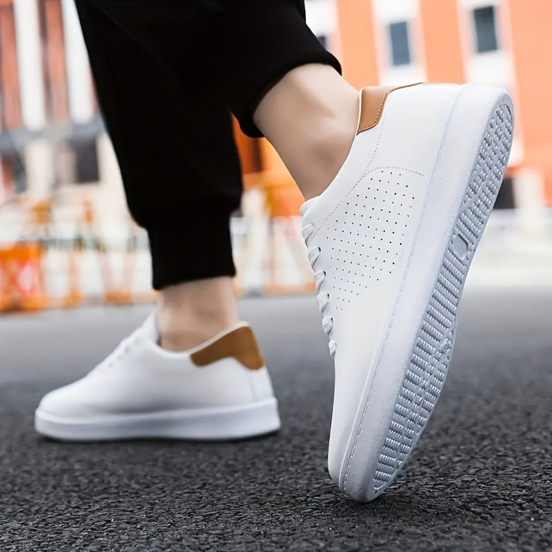 Baskets perforées homme en similicuir – finition mate