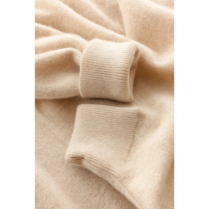 Pull homme col V en laine mélangée – léger et raffiné