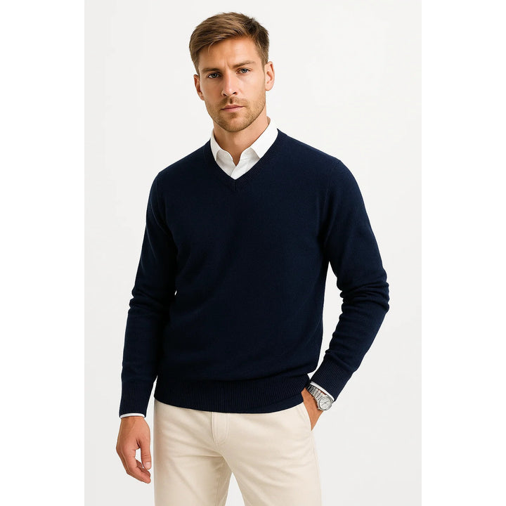 Pull homme col V en laine mélangée – léger et raffiné