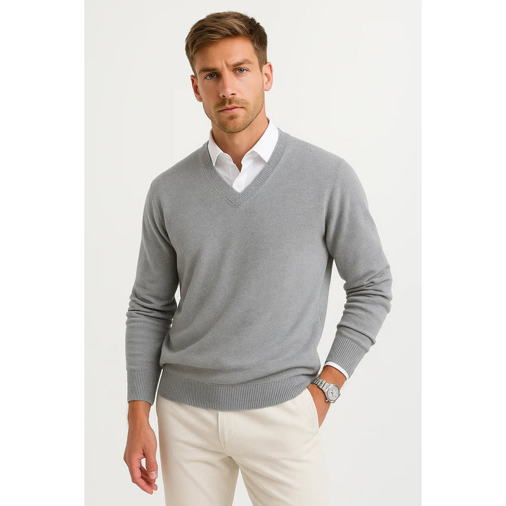 Pull homme col V en laine mélangée – léger et raffiné