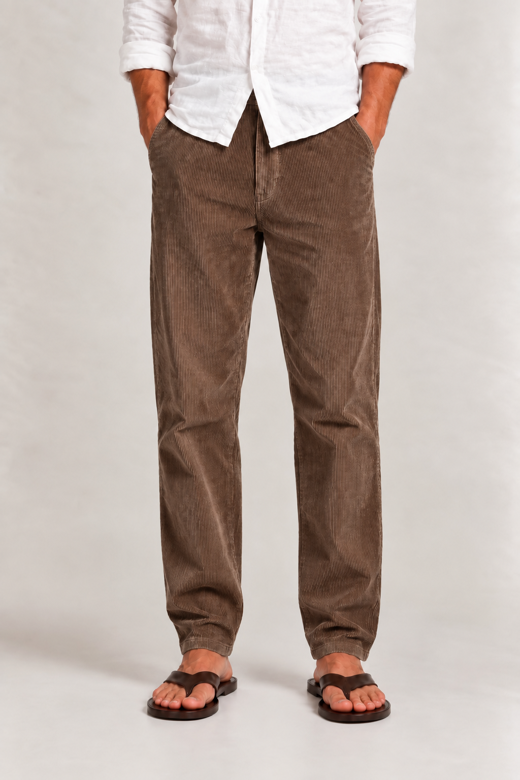 Pantalon en velours côtelé homme, élégance intemporelle
